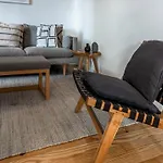 4 Bedrooms 2 Bathrooms Furnished - Salamanca - Luxurious - Mintystay